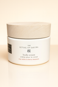 🌸 The Ritual of Sakura – Crème Corps Magic Touch – 220 ml 🌸